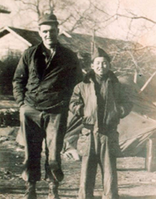 칼파워스상사와 김장환목사 옛 시절 사진